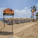 Exceptional 2-bedroom Duplex With Ocean Views Appartamento