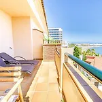 Exceptional 2-bedroom Duplex With Ocean Views *