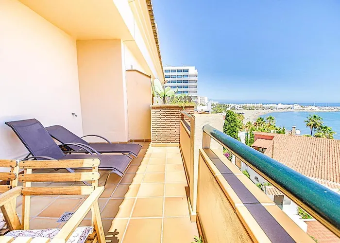 Exceptional 2-bedroom Duplex With Ocean Views *