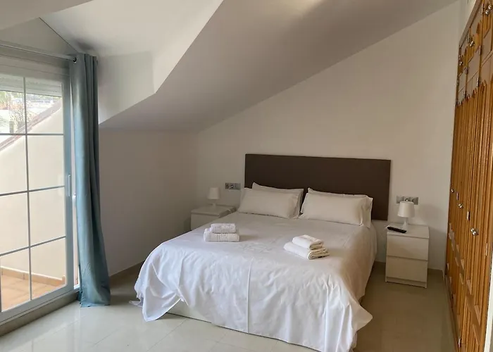 Apartment Exceptional 2-bedroom Duplex With Ocean Views Benalmádena